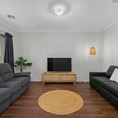 Popular Villa Shepparton Exterior photo